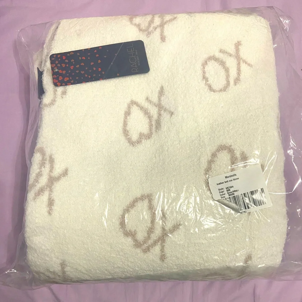 Valentine’s Day Rachel Roy XoXo Hearts Feather Knit Throw NWT HTF